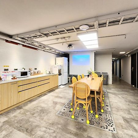 Just Live Hostel Taipei Luaran gambar